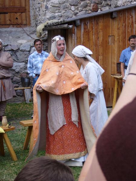 Kleidung des 12. Jahrhunderts